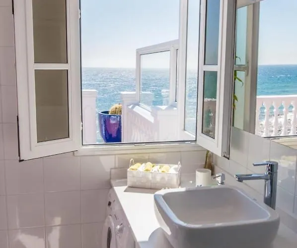 Villa Seaview Coastal On Front Line With Amazing Sea Views And Large Terrace *