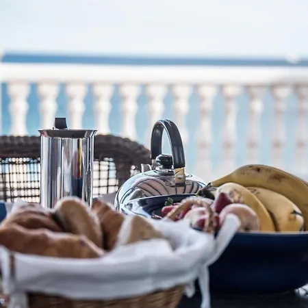 Seaview Coastal On Front Line With Amazing Sea Views And Large Terrace * 卡门港