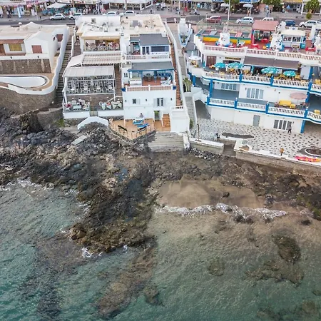 Seaview Coastal On Front Line With Amazing Sea Views And Large Terrace