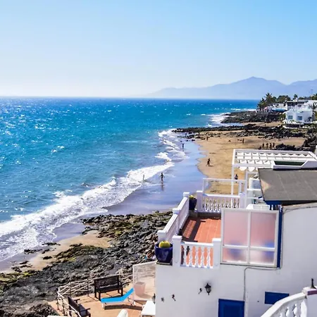 Seaview Coastal On Front Line With Amazing Sea Views And Large Terrace