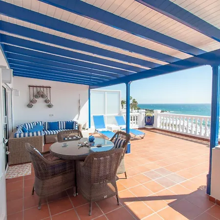 Seaview Coastal On Front Line With Amazing Sea Views And Large Terrace プエルト・デル・カルメン