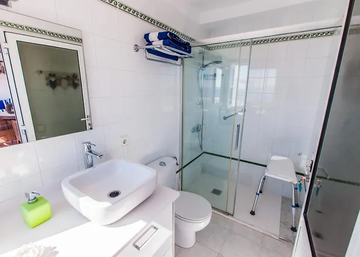 Villa Seaview Coastal On Front Line With Amazing Sea Views And Large Terrace *