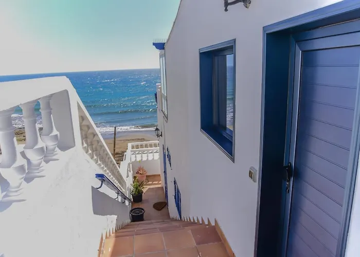 Seaview Coastal On Front Line With Amazing Sea Views And Large Terrace